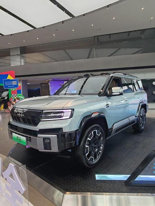 佛山87比亚迪方程豹硬派越野的爆款，英菲尼迪35周年与你共成长